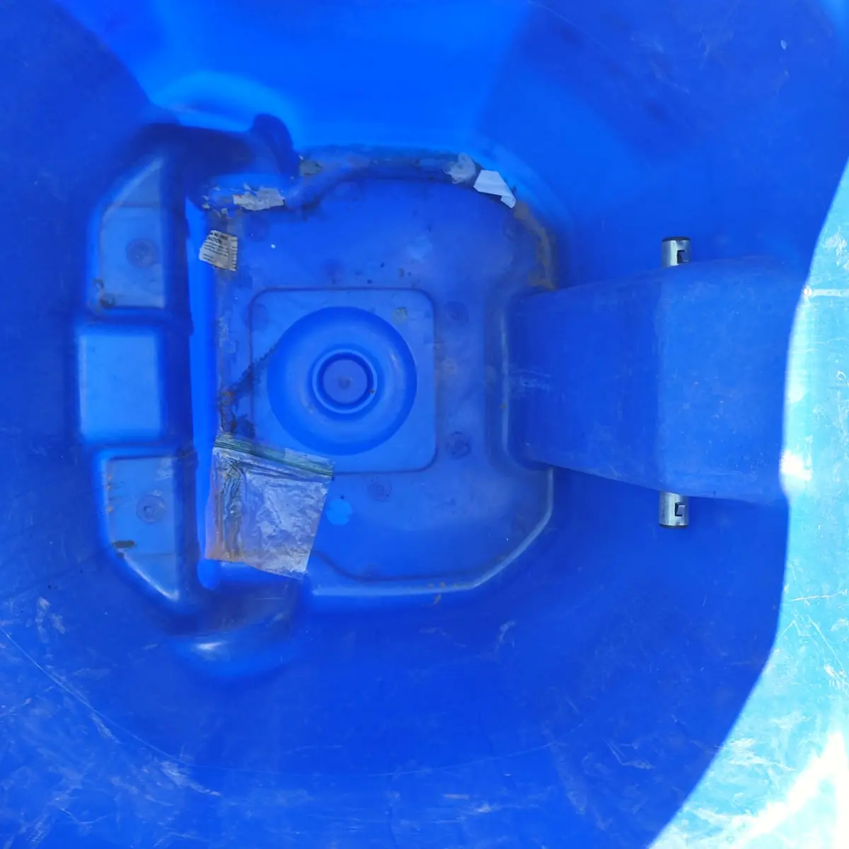 Very Gunky Trash Bin